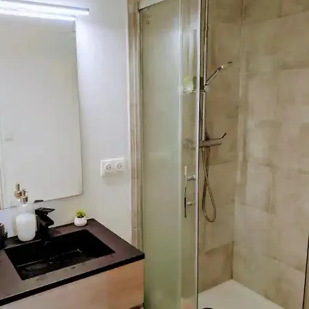 Homestay Privee 4 A 5 Personnes, Quintaou